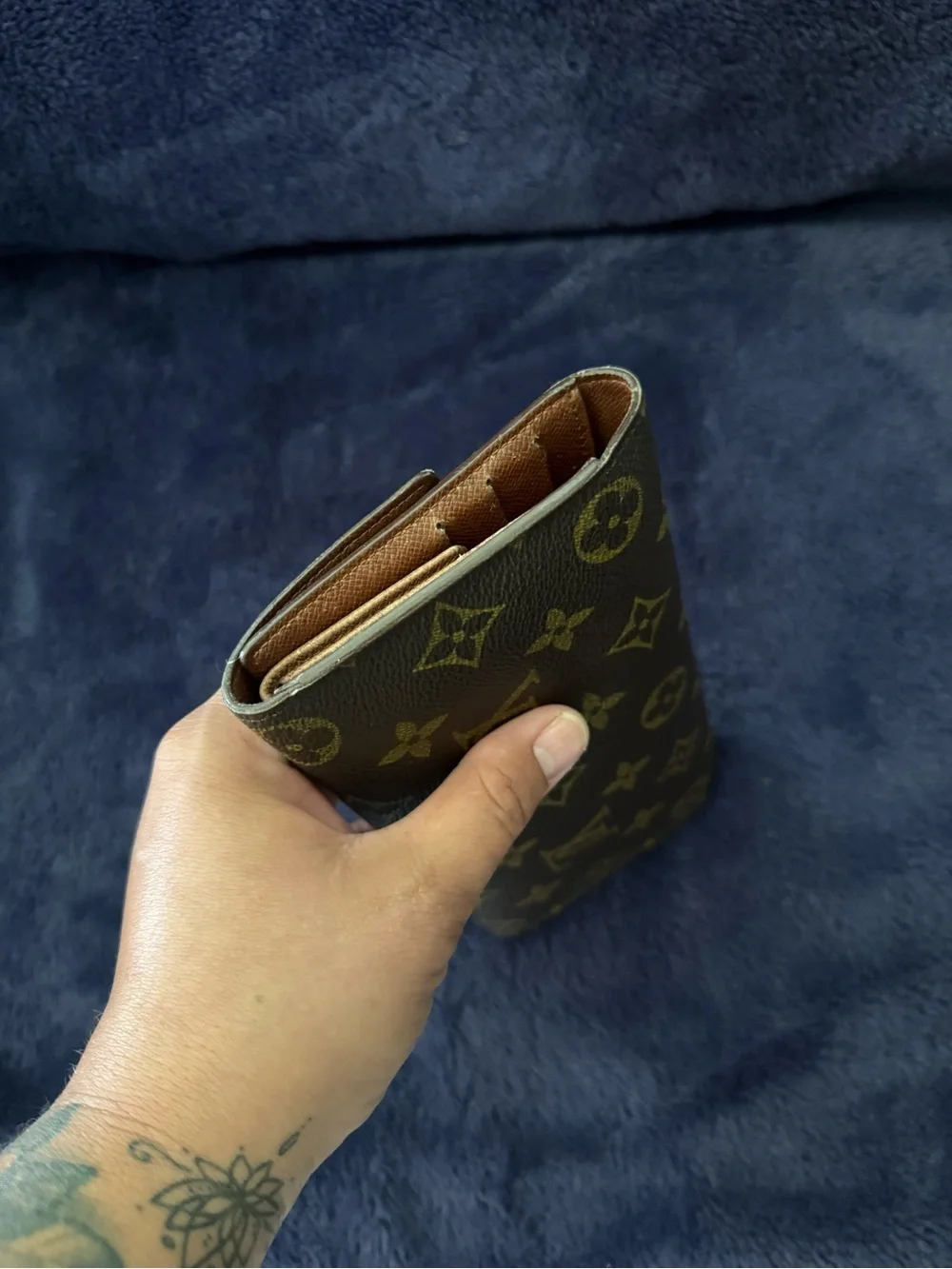 Authentic 1996 Louis Vuitton Brown Monogram Continental Wallet